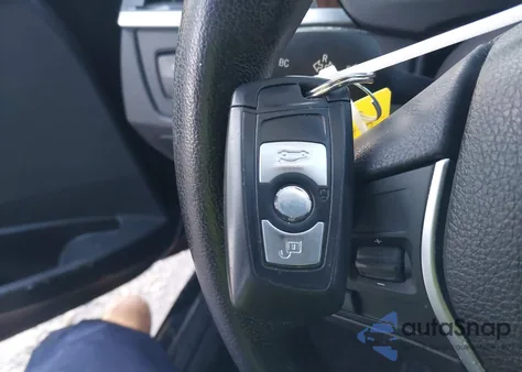 2015 BMW 328I xDrive из США, поврежденный, VIN WBA3B5G59FNS15990